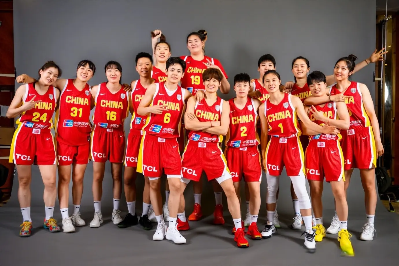 即便有不乐, 俱乐部与国, 前仍然在北 即便有不乐, 俱乐部与国, 前仍然在北